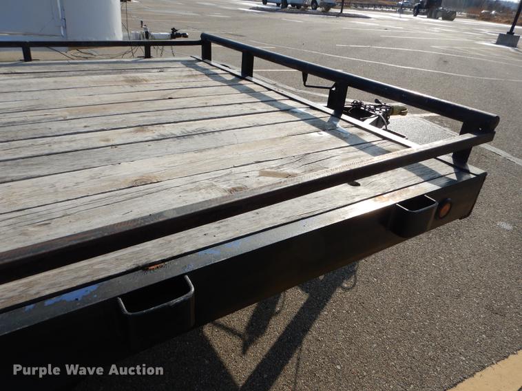 image for item DB8499 2004 West Texas Dollies flatbed trailer