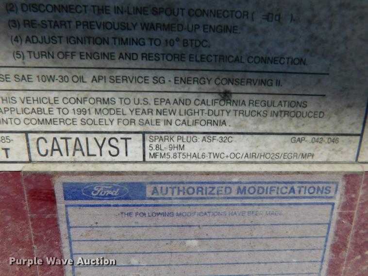 image for item DC8419 1991 Ford Bronco SUV