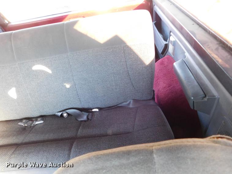 image for item DC8419 1991 Ford Bronco SUV