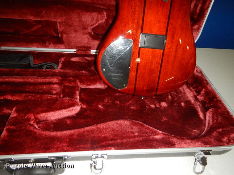 image for item EC9919 Sound gear by Ibanez electric bass