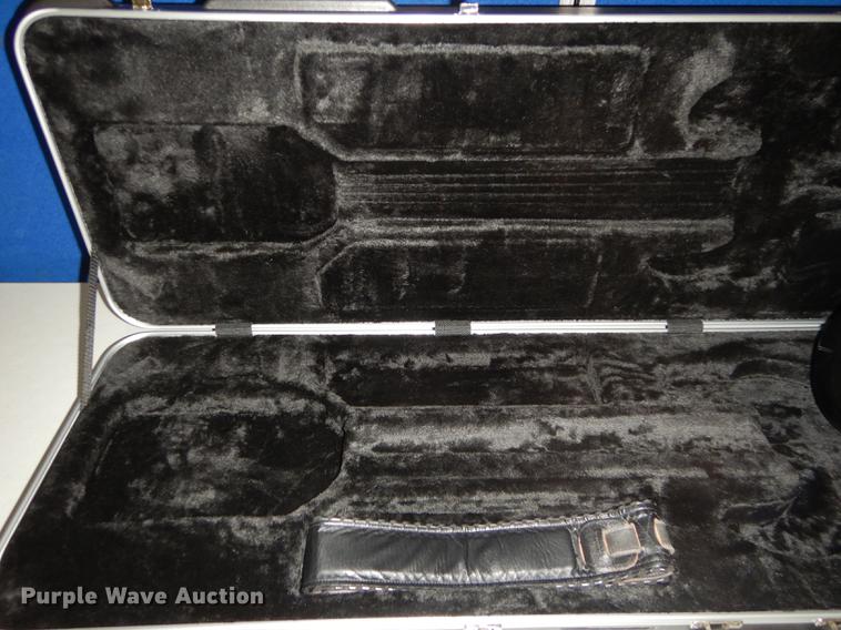 image for item EC9920 Ernie Ball Music Man Classic Sabre electric bass