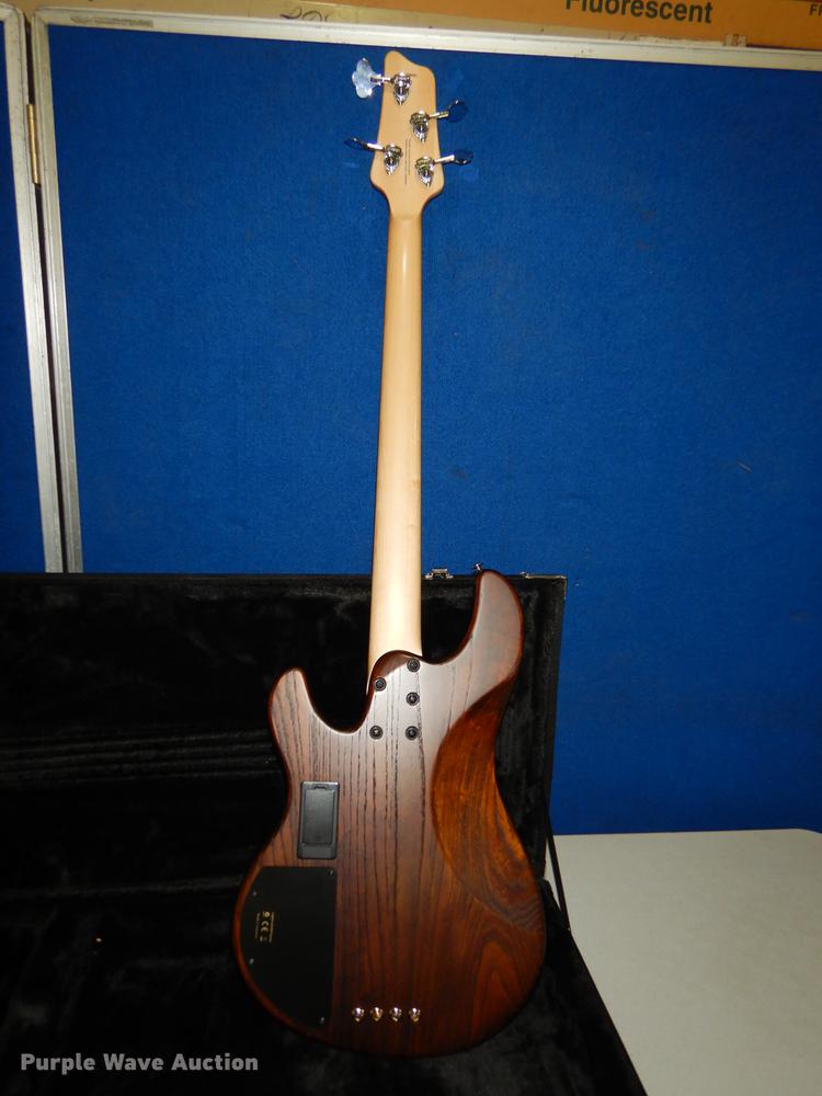 image for item EC9921 Ibanez Premium electric bass