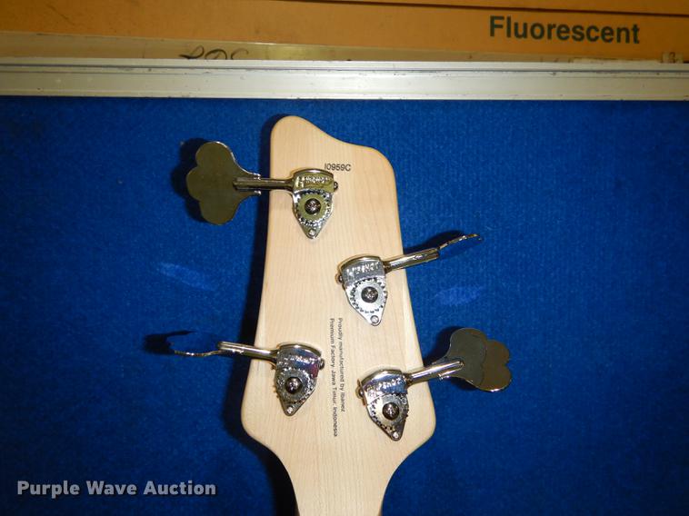 image for item EC9921 Ibanez Premium electric bass