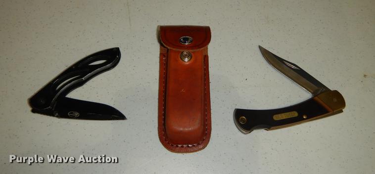 image for item EC9922 (2) pocket knives