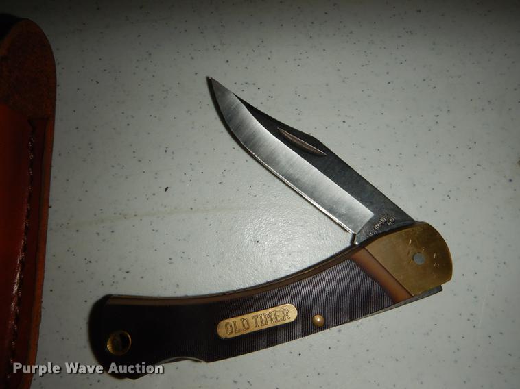 image for item EC9922 (2) pocket knives