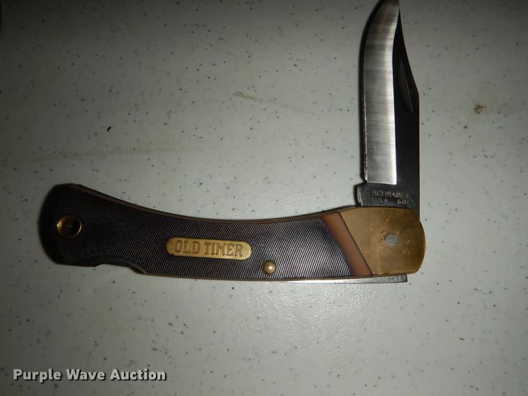 image for item EC9922 (2) pocket knives