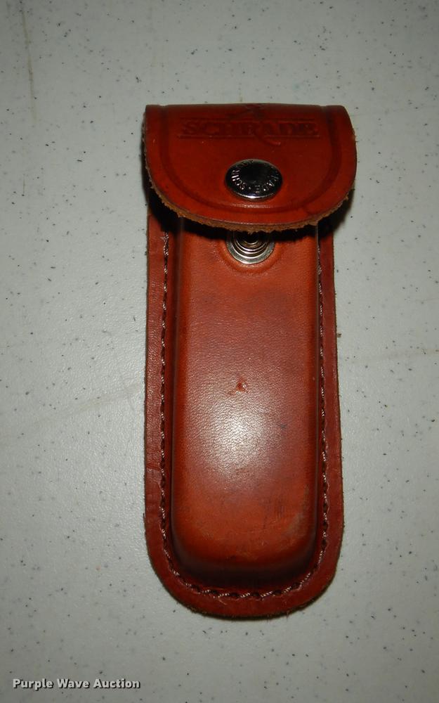 image for item EC9922 (2) pocket knives