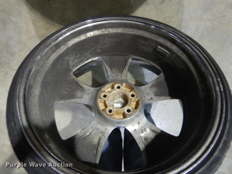 image for item EC9923 (3) Nexen N3000 245/30ZR22 tires