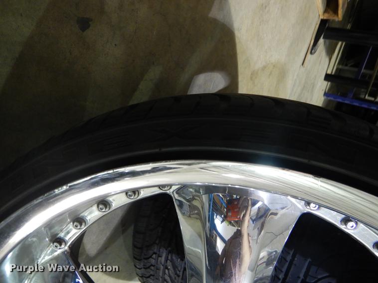 image for item EC9923 (3) Nexen N3000 245/30ZR22 tires