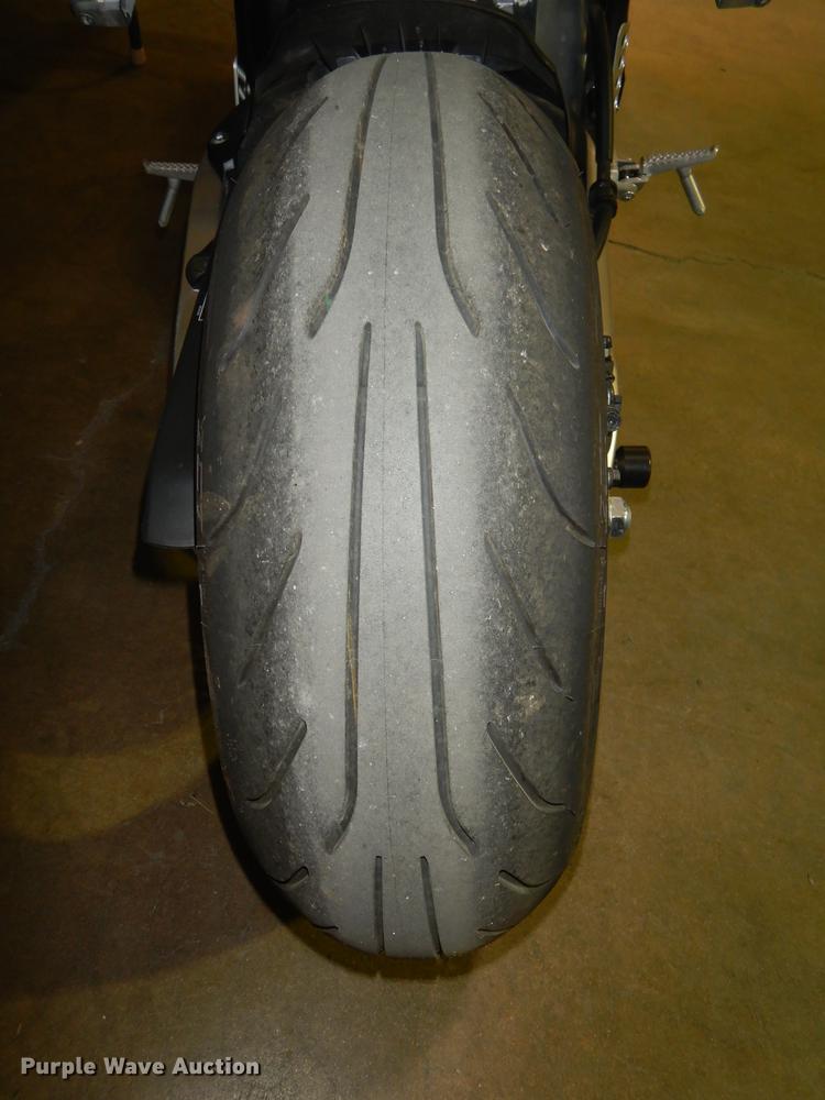 image for item EC9927 2005 Honda CBR1000RR motorcycle