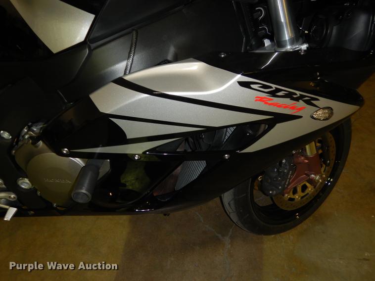 image for item EC9927 2005 Honda CBR1000RR motorcycle