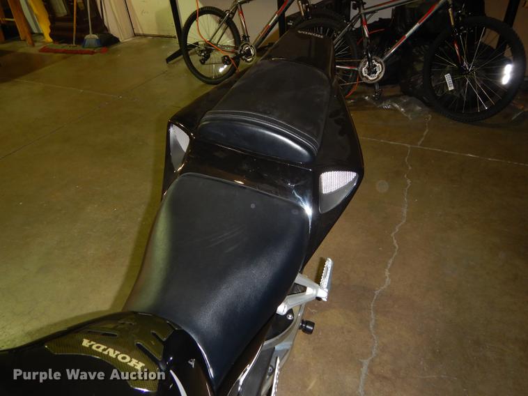 image for item EC9927 2005 Honda CBR1000RR motorcycle