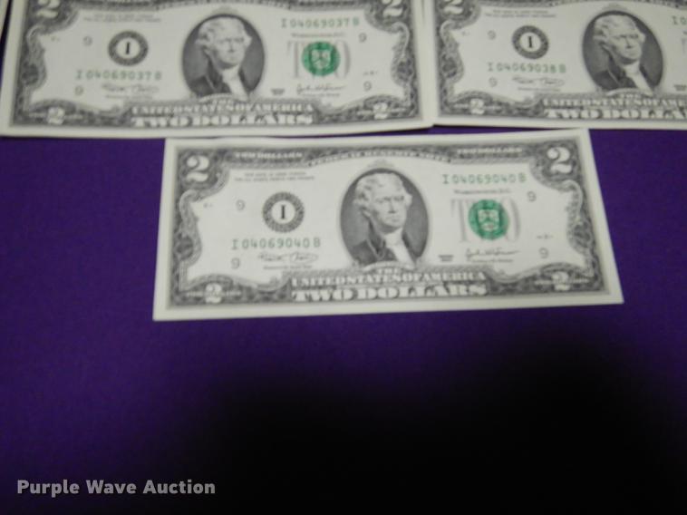 image for item EC9933 (25) two dollar bills