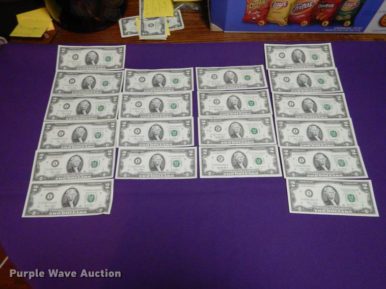 image for item EC9934 (20) two dollar bills