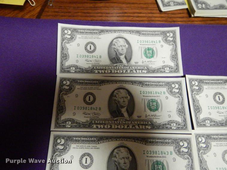 image for item EC9934 (20) two dollar bills