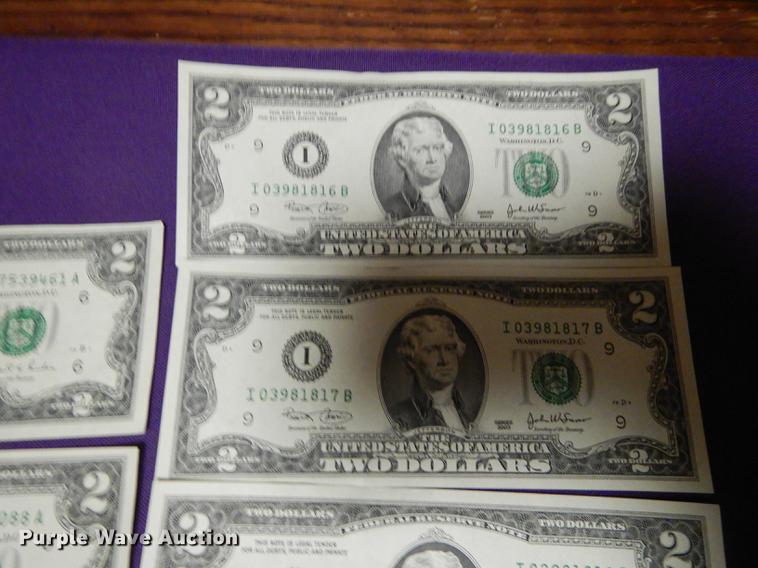 image for item EC9934 (20) two dollar bills
