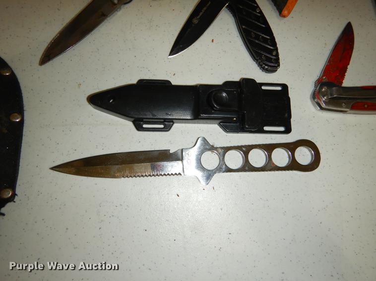 image for item EC9972 (16) assorted knives