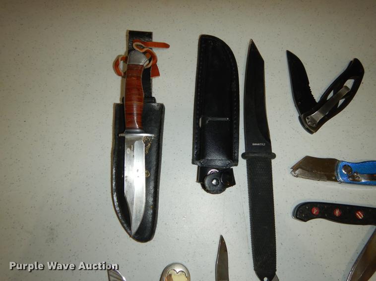 image for item EC9972 (16) assorted knives