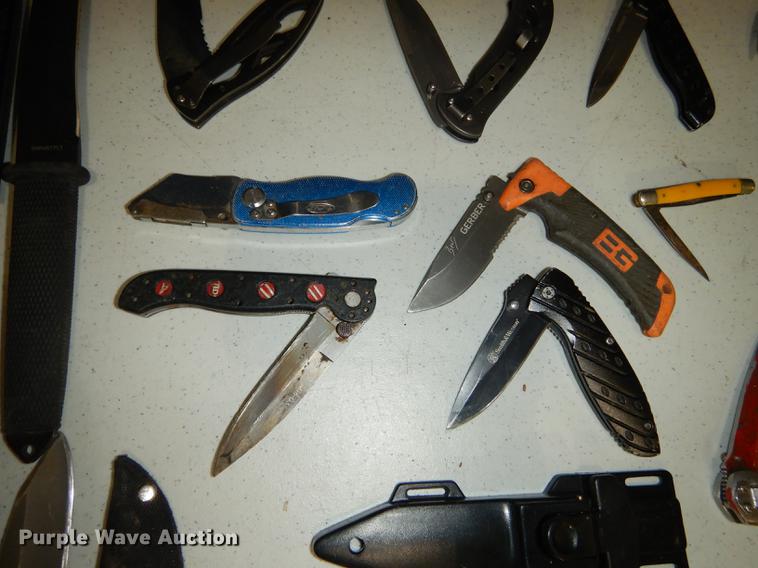 image for item EC9972 (16) assorted knives