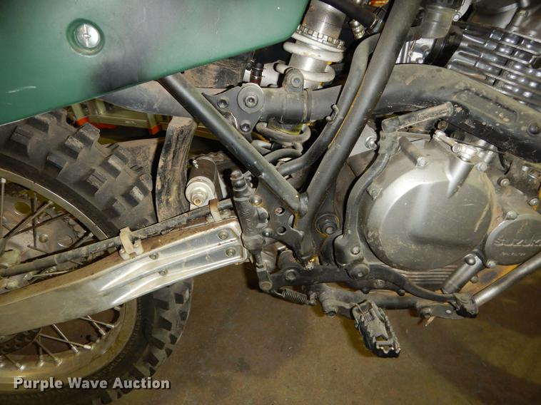 image for item EC9975 1992 Suzuki DR350 dirt bike