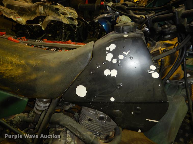 image for item EC9975 1992 Suzuki DR350 dirt bike