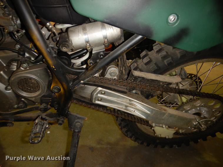 image for item EC9975 1992 Suzuki DR350 dirt bike