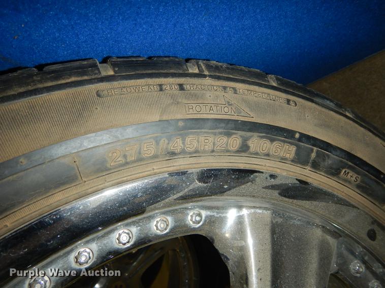 image for item EC9978 (4) tires and wheels