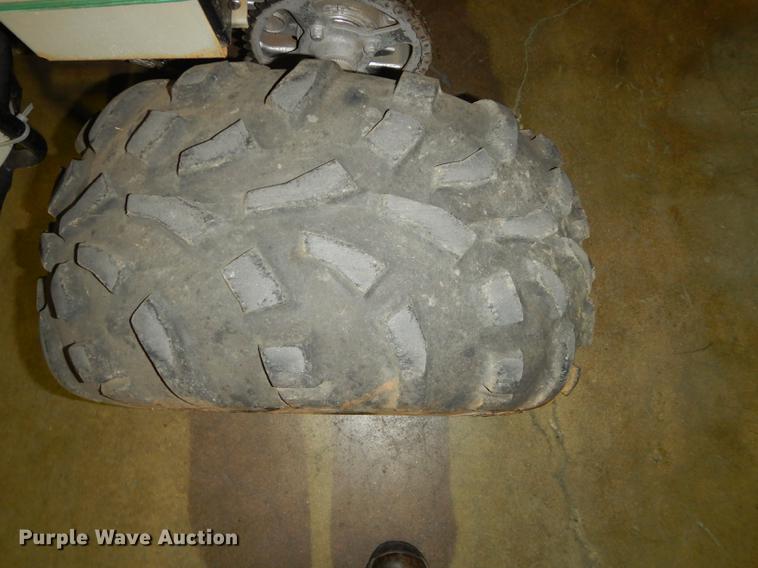 image for item EC9980 1995 Kawasaki Lakota 300 ATV