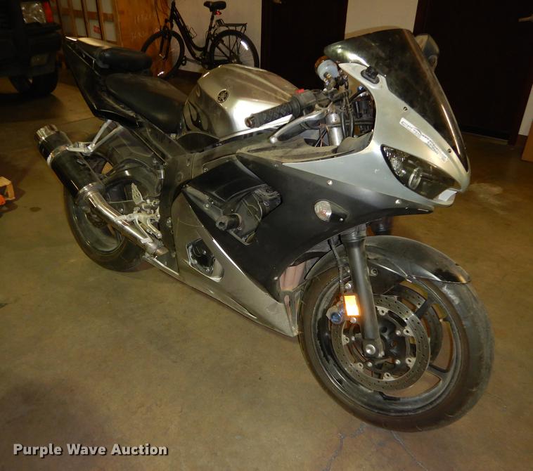 image for item EP9000 2003 Yamaha Y2F R6 motorcycle