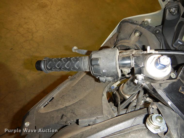 image for item EP9000 2003 Yamaha Y2F R6 motorcycle