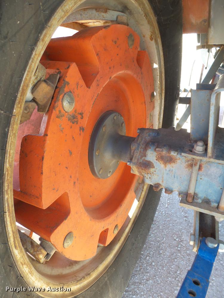 image for item BJ9874 Kubota M110 tractor