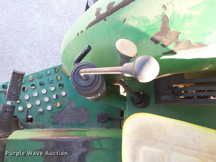 image for item BJ9875 1999 John Deere 5310 tractor