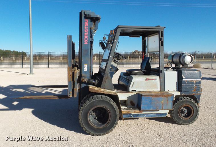 image for item BJ9876 Komatsu FG40T rough terrain forklift