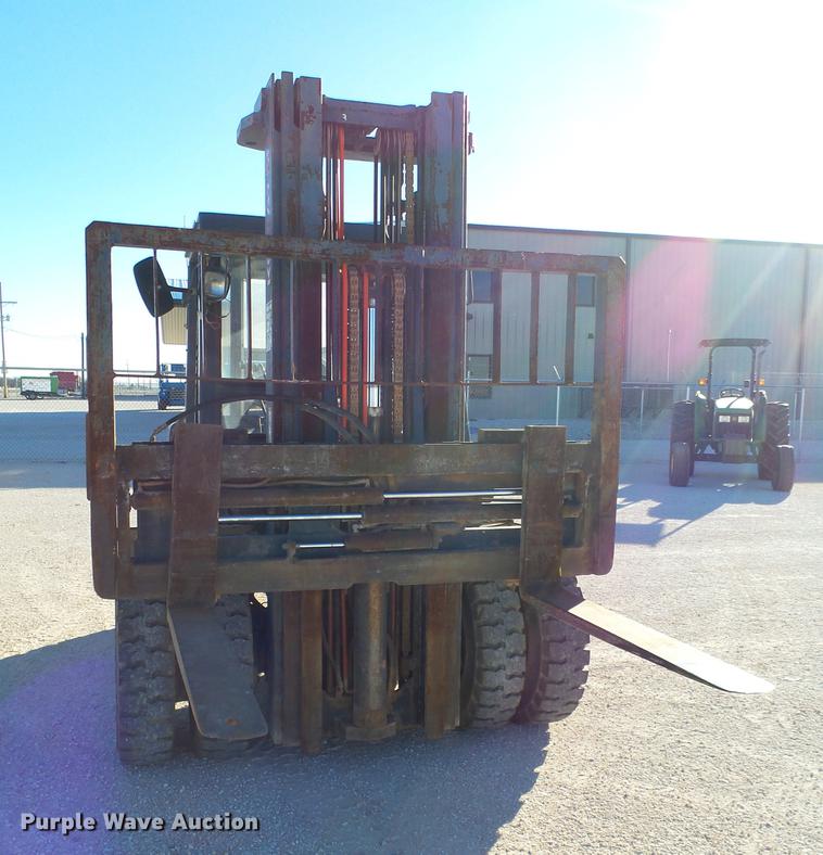 image for item BJ9876 Komatsu FG40T rough terrain forklift