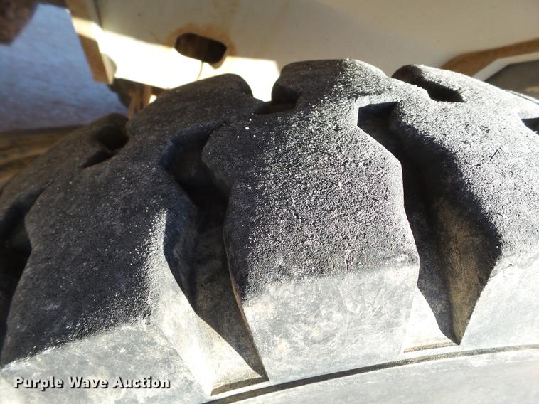 image for item BJ9876 Komatsu FG40T rough terrain forklift