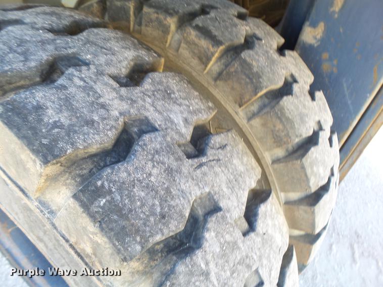 image for item BJ9876 Komatsu FG40T rough terrain forklift