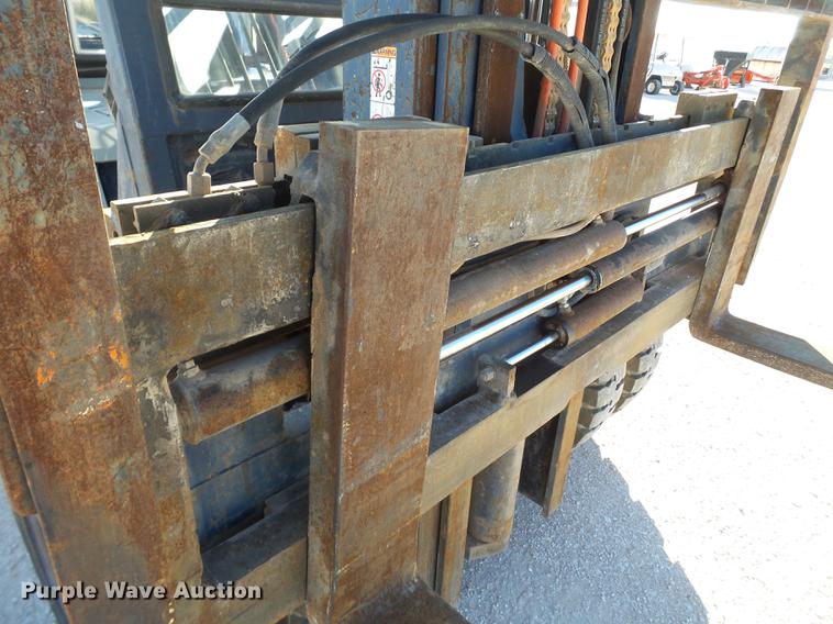 image for item BJ9876 Komatsu FG40T rough terrain forklift