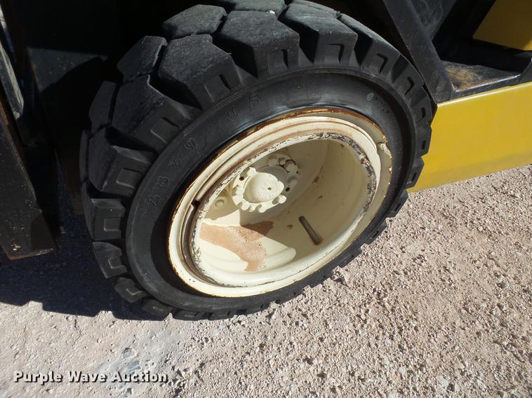 image for item BJ9877 Yale forklift