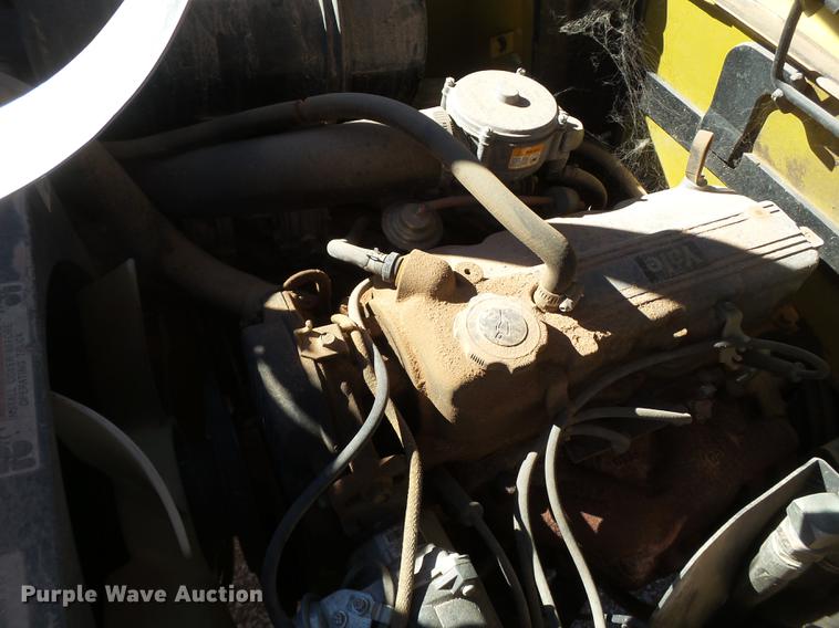 image for item BJ9877 Yale forklift