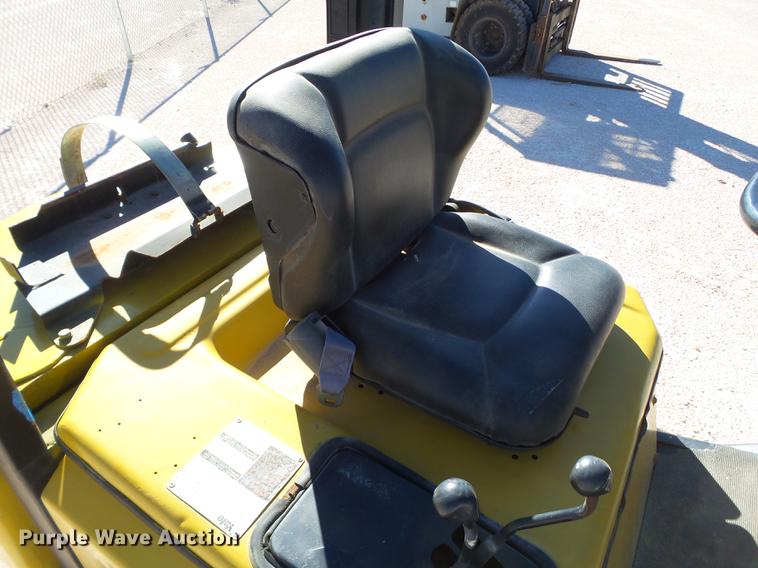 image for item BJ9877 Yale forklift