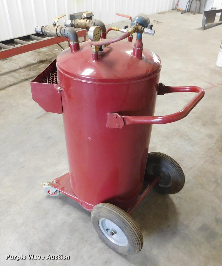 image for item BU9546 EZ Vac oil reclaimer