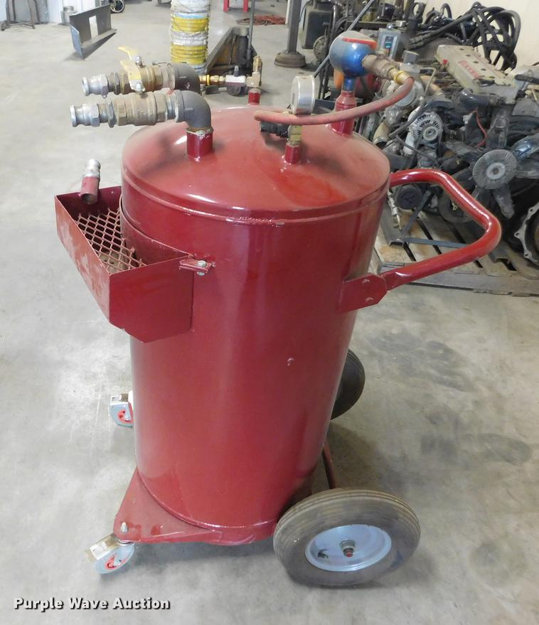 image for item BU9546 EZ Vac oil reclaimer