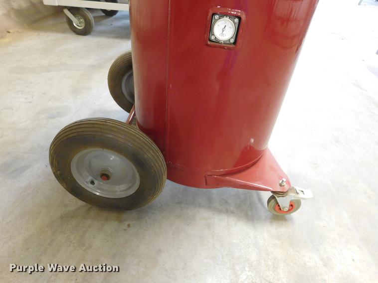 image for item BU9546 EZ Vac oil reclaimer