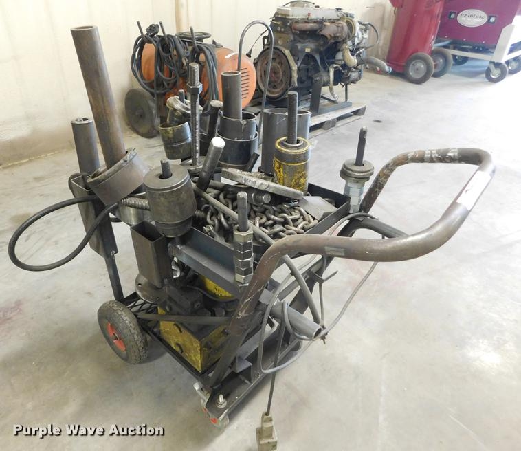 image for item BU9550 Enerpac C6K1.7EZ8E Series 3000 hydraulic power pack