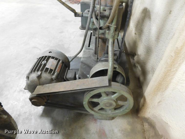 image for item BU9552 Superior drill press