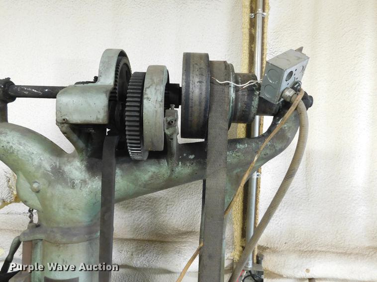 image for item BU9552 Superior drill press