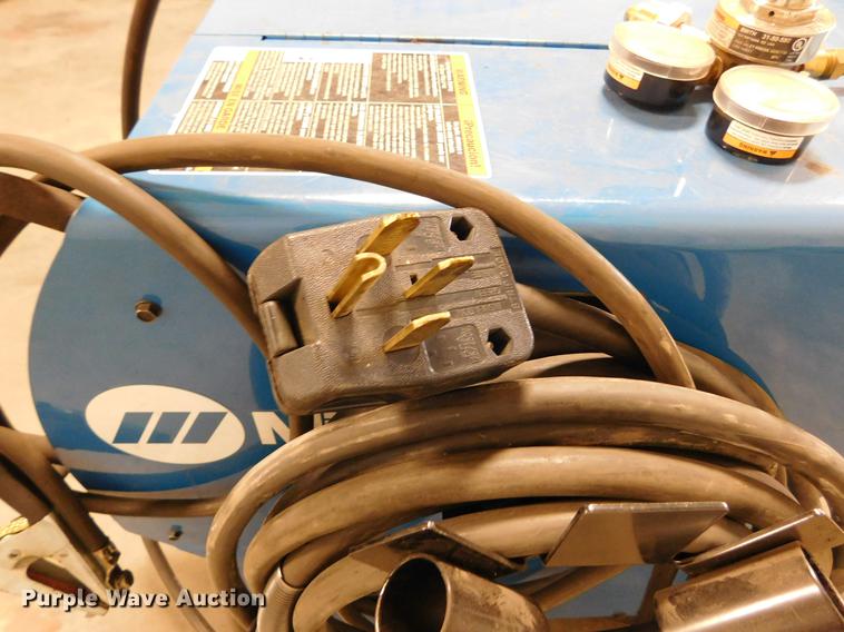 image for item BU9558 Miller Millermatic 350P wire feed welder