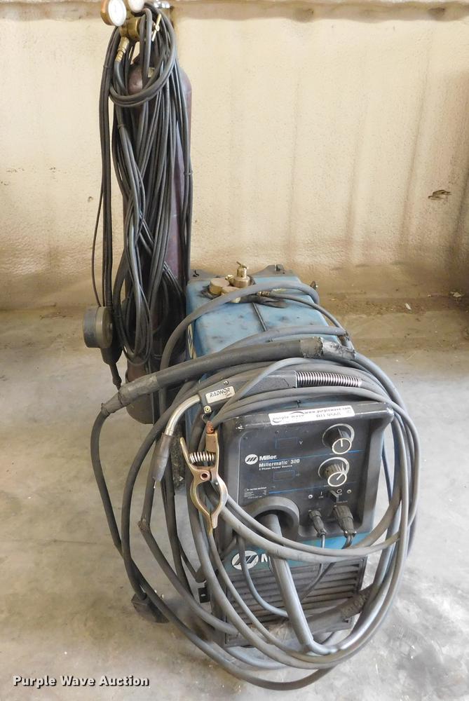 image for item BU9560 Miller Millermatic 300 welder