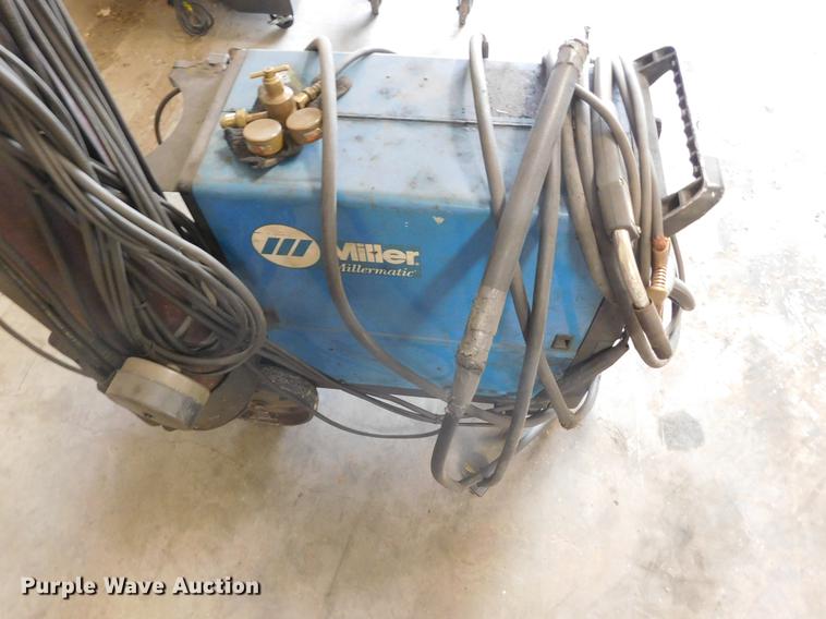image for item BU9560 Miller Millermatic 300 welder