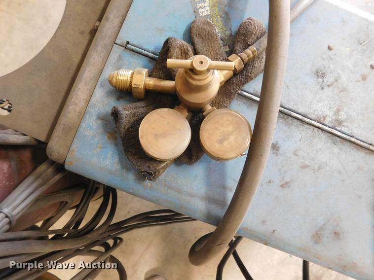 image for item BU9560 Miller Millermatic 300 welder